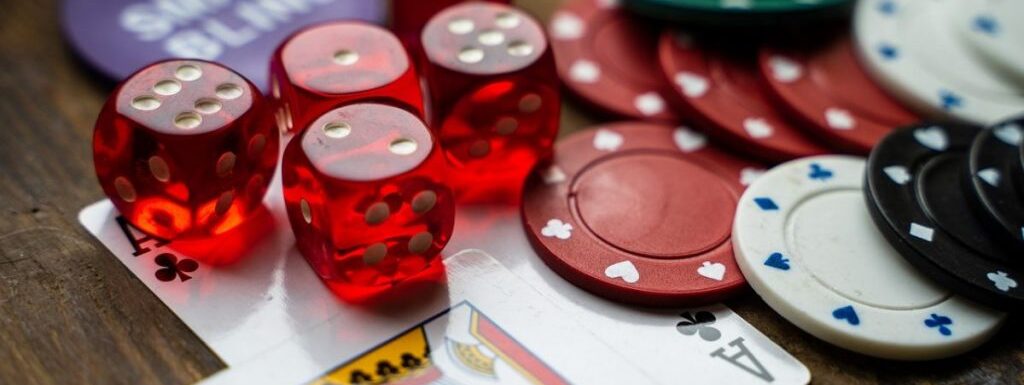 The Art of Bluffing: A Guide to Dominating Online Texas Hold’em