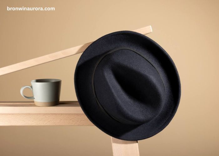 Versatile and Stylish Unisex Artist Hats for Studio and Streetwear Looks